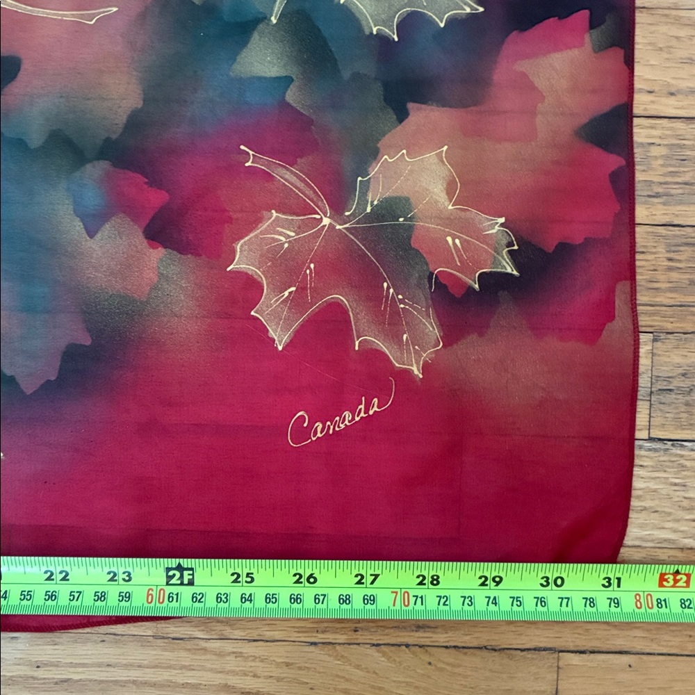 Canada Red Scarf With Maple Leaf Square - Picture 6 of 7